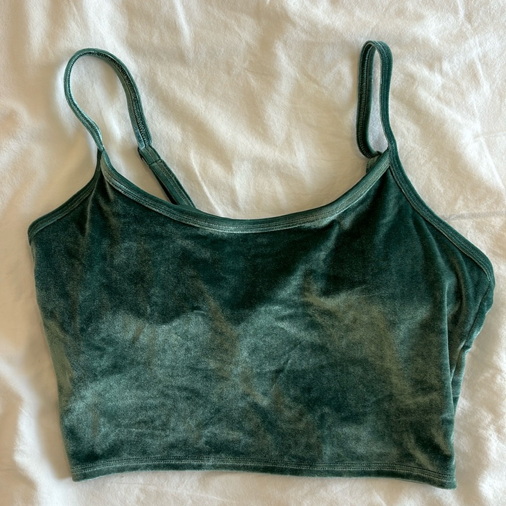green sports bra from pink!